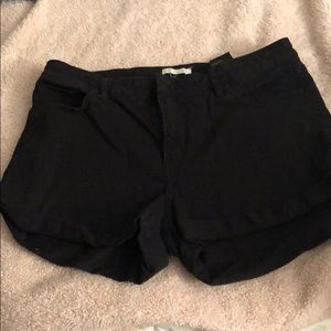 Black h&m shorts